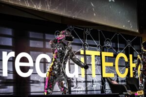 68344f2ce07d0077884392